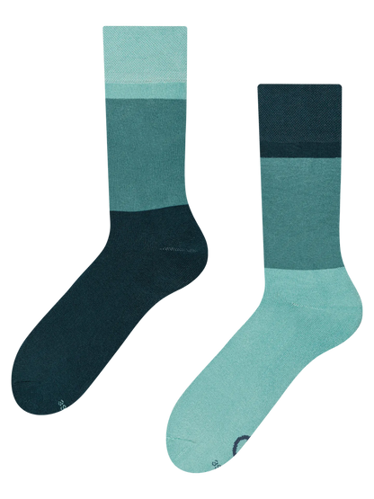 warm-socks-ocean-blue-tri-color-00/00205d95c5a58ad86d910b9b0078d87497d87a32