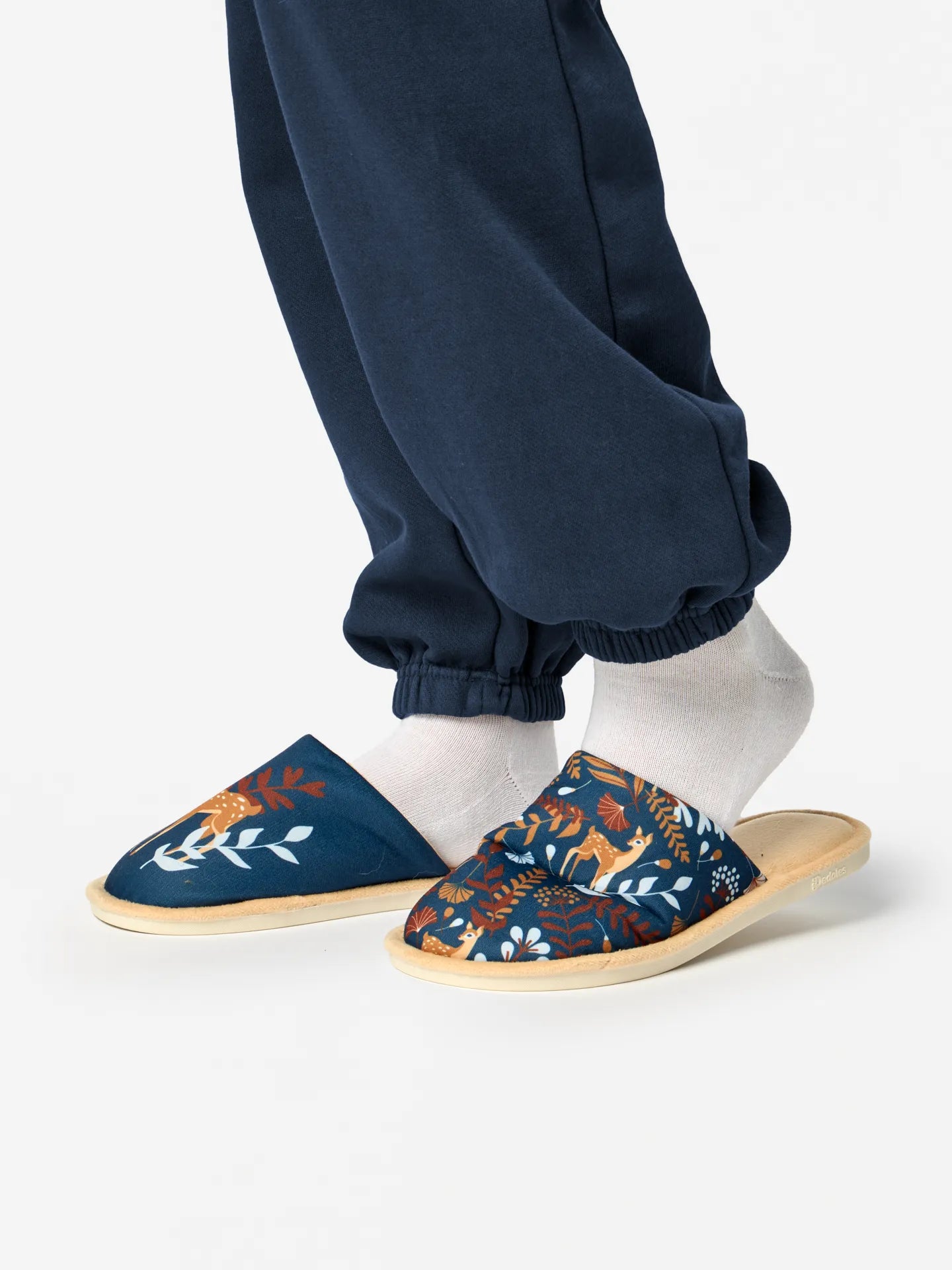 slippers-doe-7e/7eabb4b93d28cf947ad899c2f9fd9c3321a48bb0