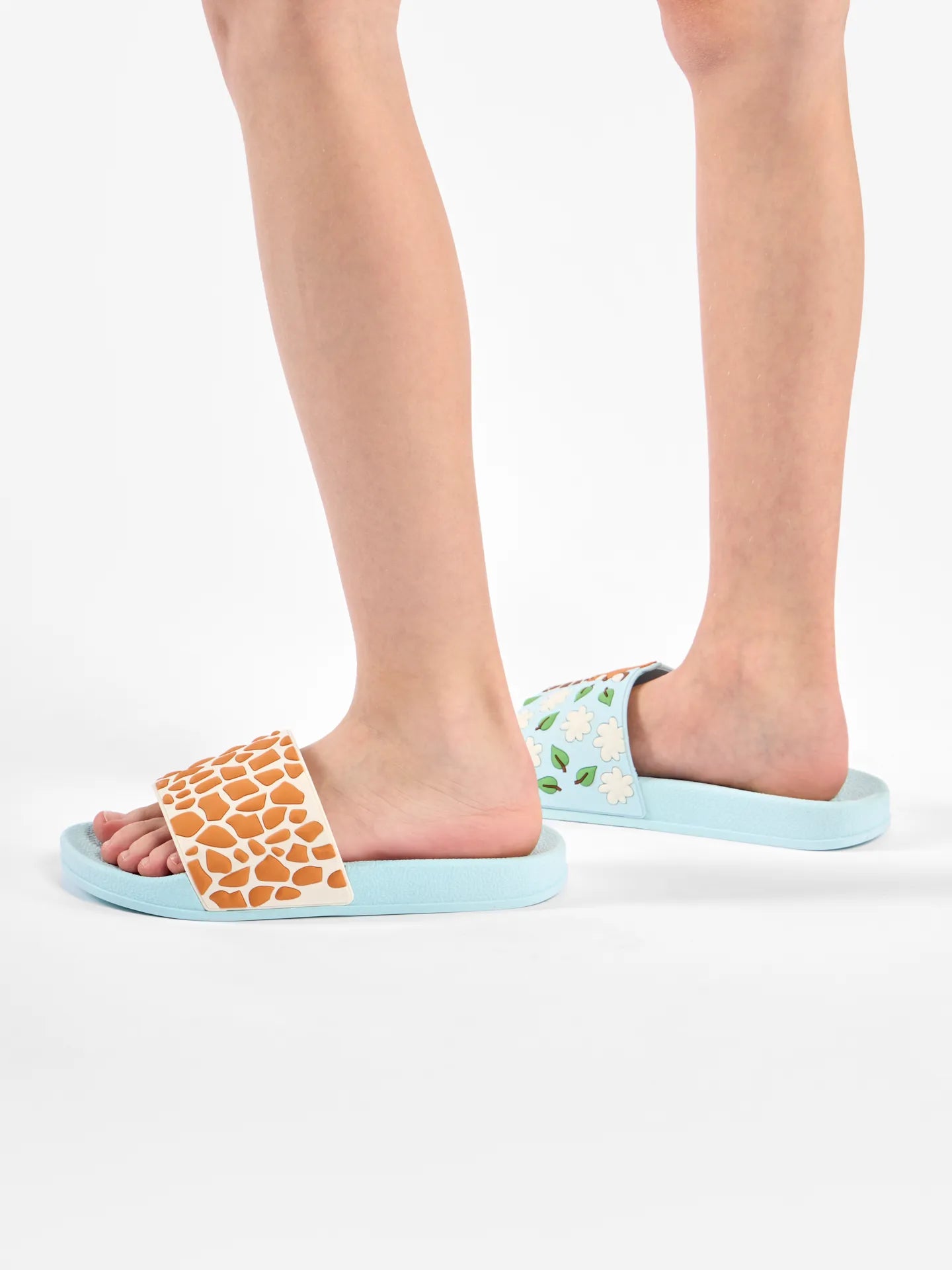 kids-slides-cute-giraffe-1-e8/e889c288c2c751036b202a46a8a2878b94ef93df