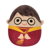 Squishmallows Harry Potter u odori za metloboj, 20 cm