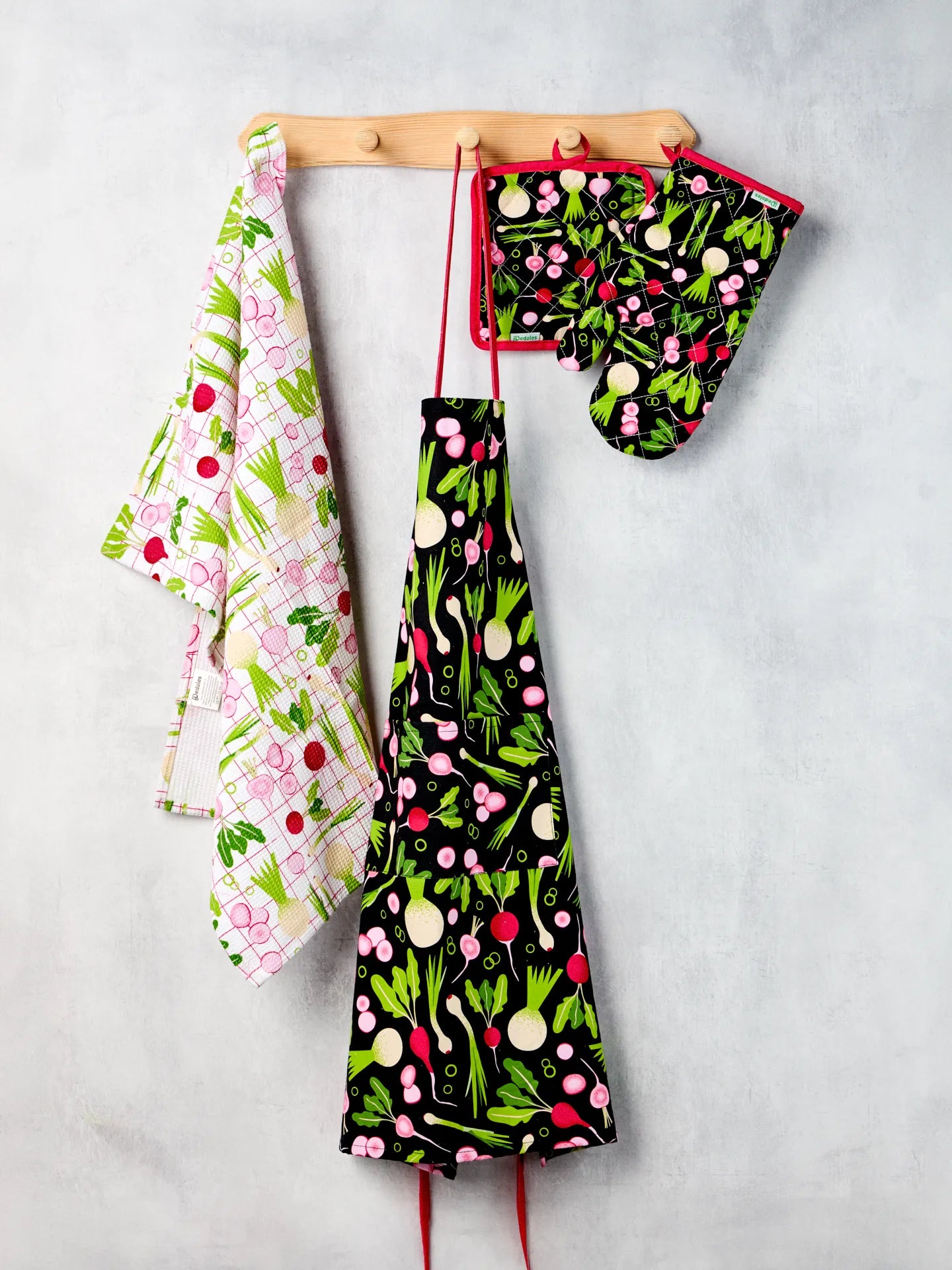 kitchen-apron-spring-vegetables-23/2383081b9d3c3aea632efd7a2d5fe951d4062a27