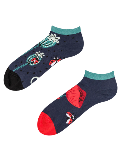 ankle-socks-ladybugs-poppy-flowers-02-0e/0eeab90cd2b5ab864dfd1c00cdca958d924553aa