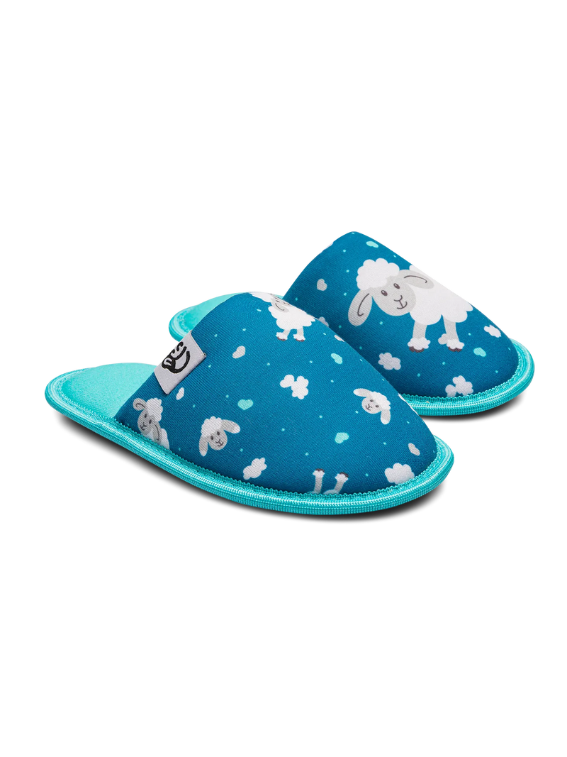 kids-slippers-sheep-clouds-45/45fe10045bcb60f7abac0012446b1f5c3054c5f3