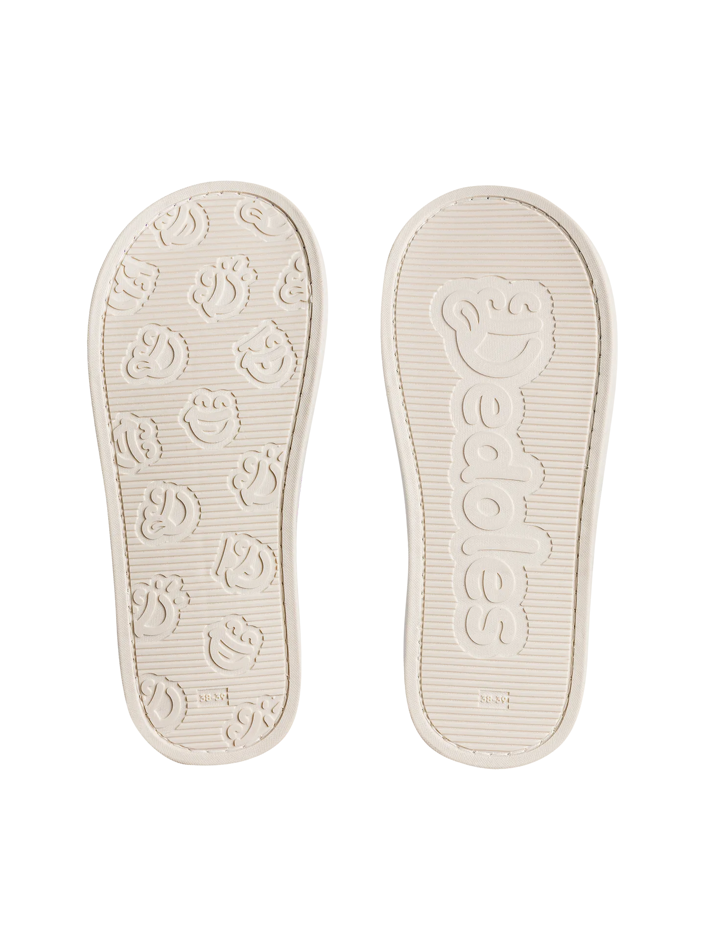 slippers-football-pitch-fa/fa4cb96bb24f8a41f6e5d1bd58e1faa1a0eb7a45