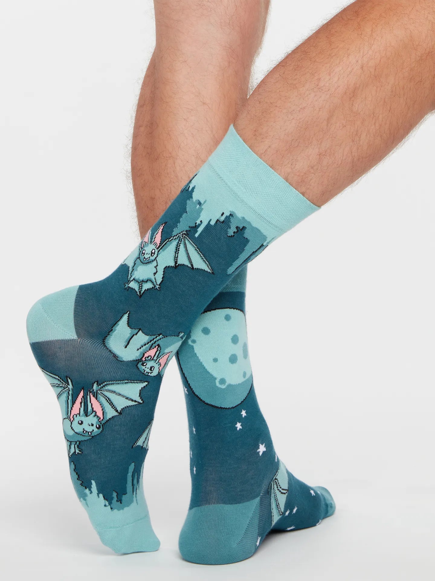 regular-socks-bats-in-the-night-02-a4/a45977bee04d2f16ee1e1cb84f4bb57fe06d59d2
