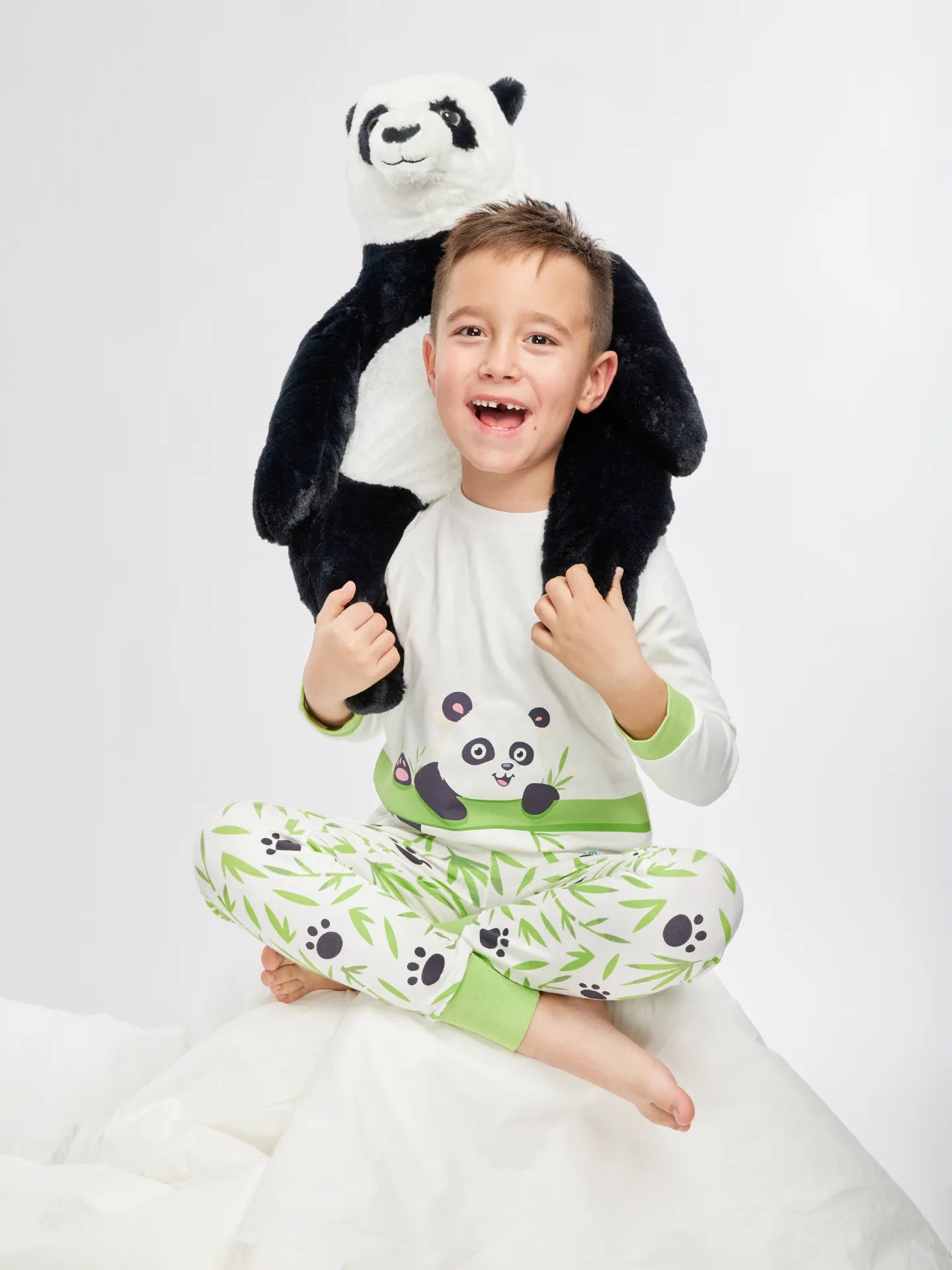 kids-pyjamas-bamboo-panda-88/88d72f24c82e4eb8c4743e0a7abb6d57c4938e78