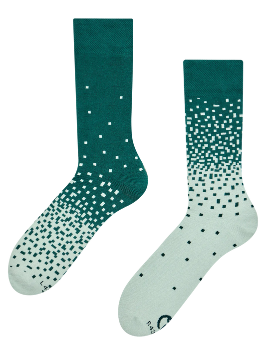 warm-socks-dark-light-green-91/910b0d521495e46b6895f3f4e2e5a0b6a8f8f0d8