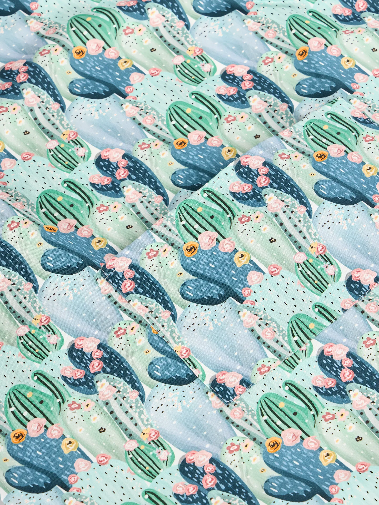 kitchen-apron-blooming-cacti-17/17ca89b18badbbebb8aec0d478830263dd172238