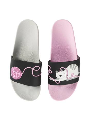 Vesele natikače Mačka i lopta