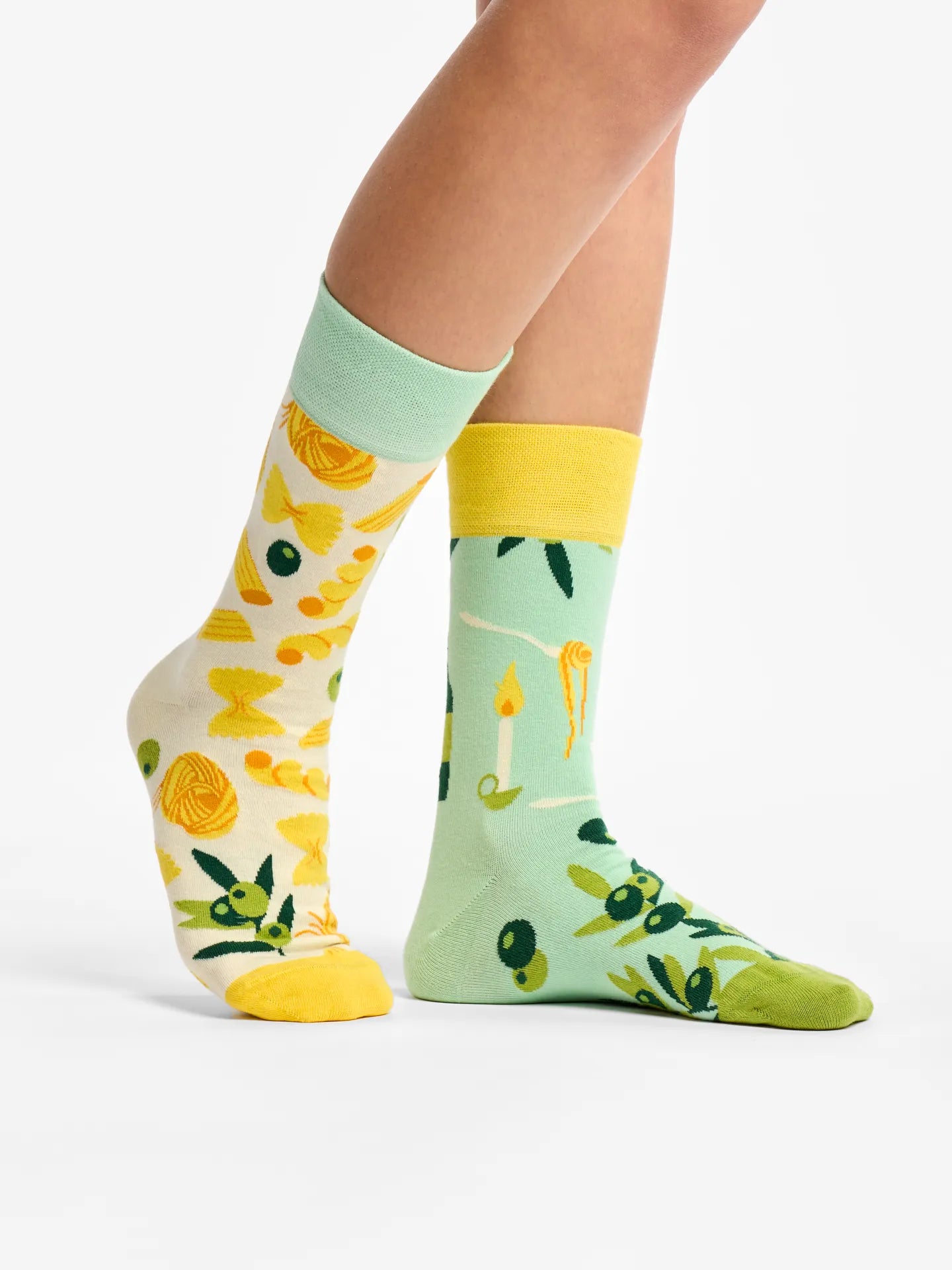 regular-socks-italian-dinner-02-2e/2e04919ebdf2d82889170b4b79f2b1ef8005ec19