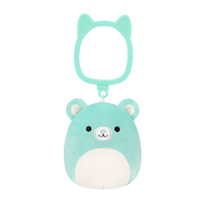 Squishmallows privjesak za ključeve – plavozeleni medo Belinda, 9 cm