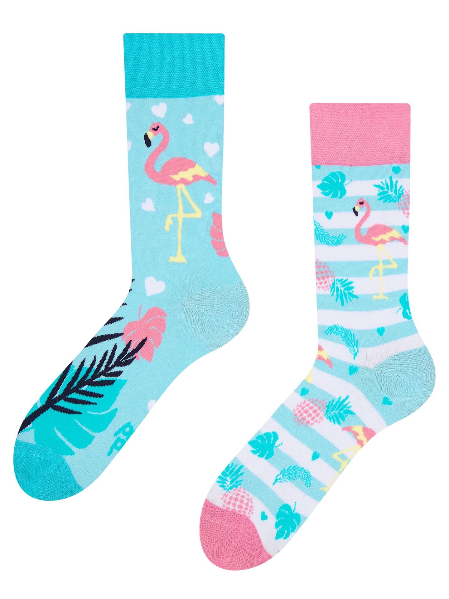 regular-socks-love-flamingos-02-f6/f626a4ab8ef5a125a7d8ee683d9194a2ba0888c1